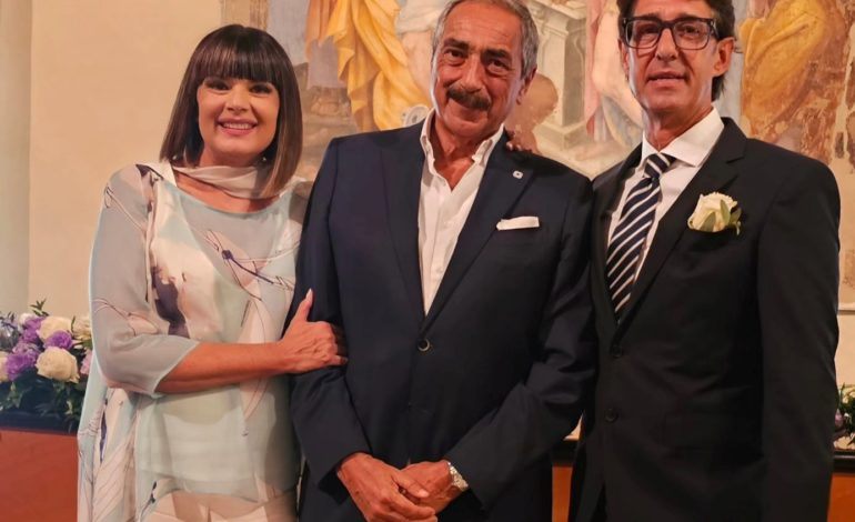 La stilista Anna Marchetti ha disegnato l'abito da sposa della cantante Silvia Mezzanotte