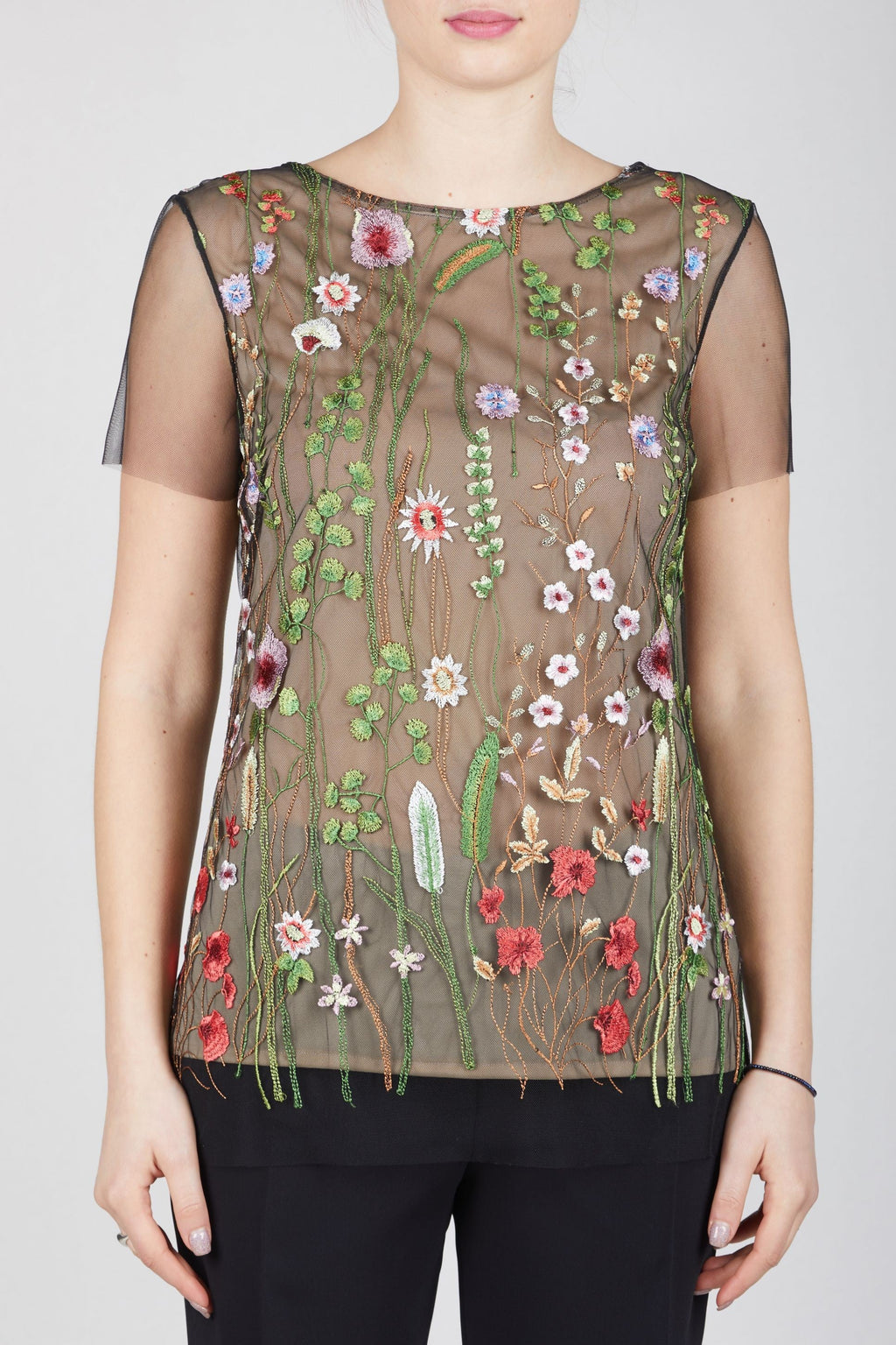 T-shirt in tulle con ricami floreali