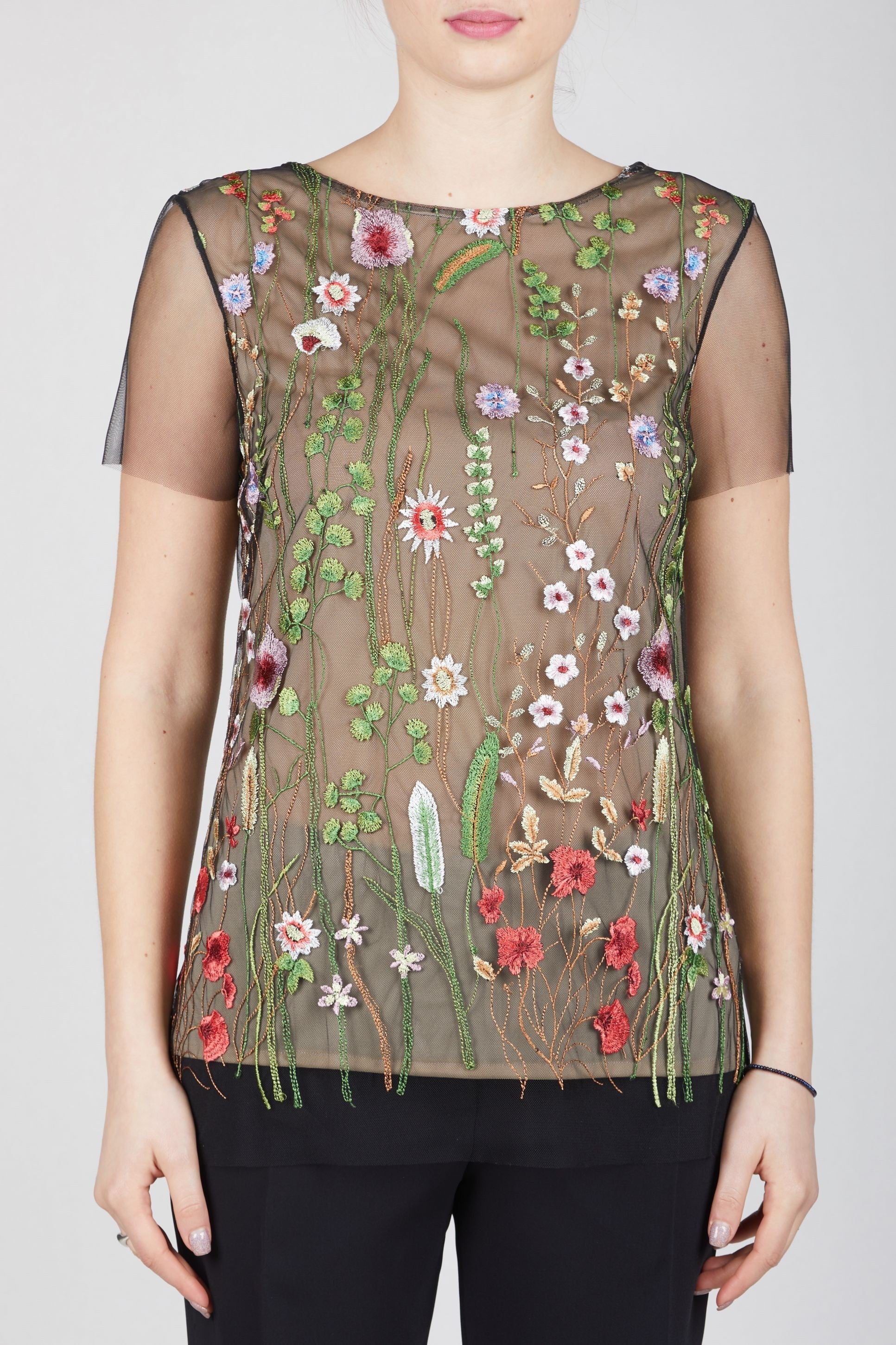 T-shirt in tulle con ricami floreali
