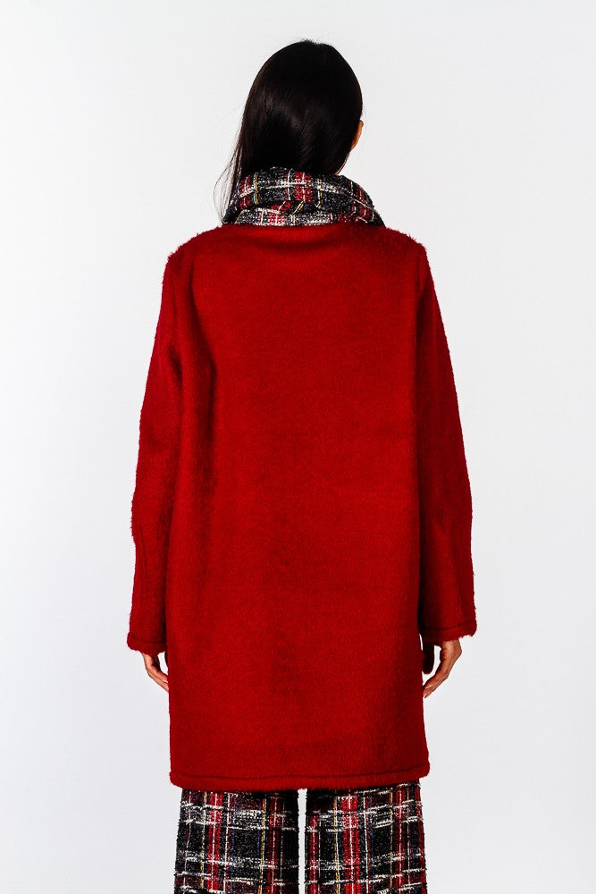 Cappotto rosso dettagli scozzesi